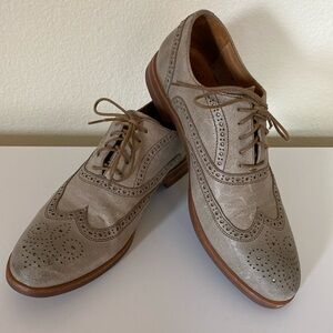 Warfield & Grand Men's 7.5 taupe oxfords